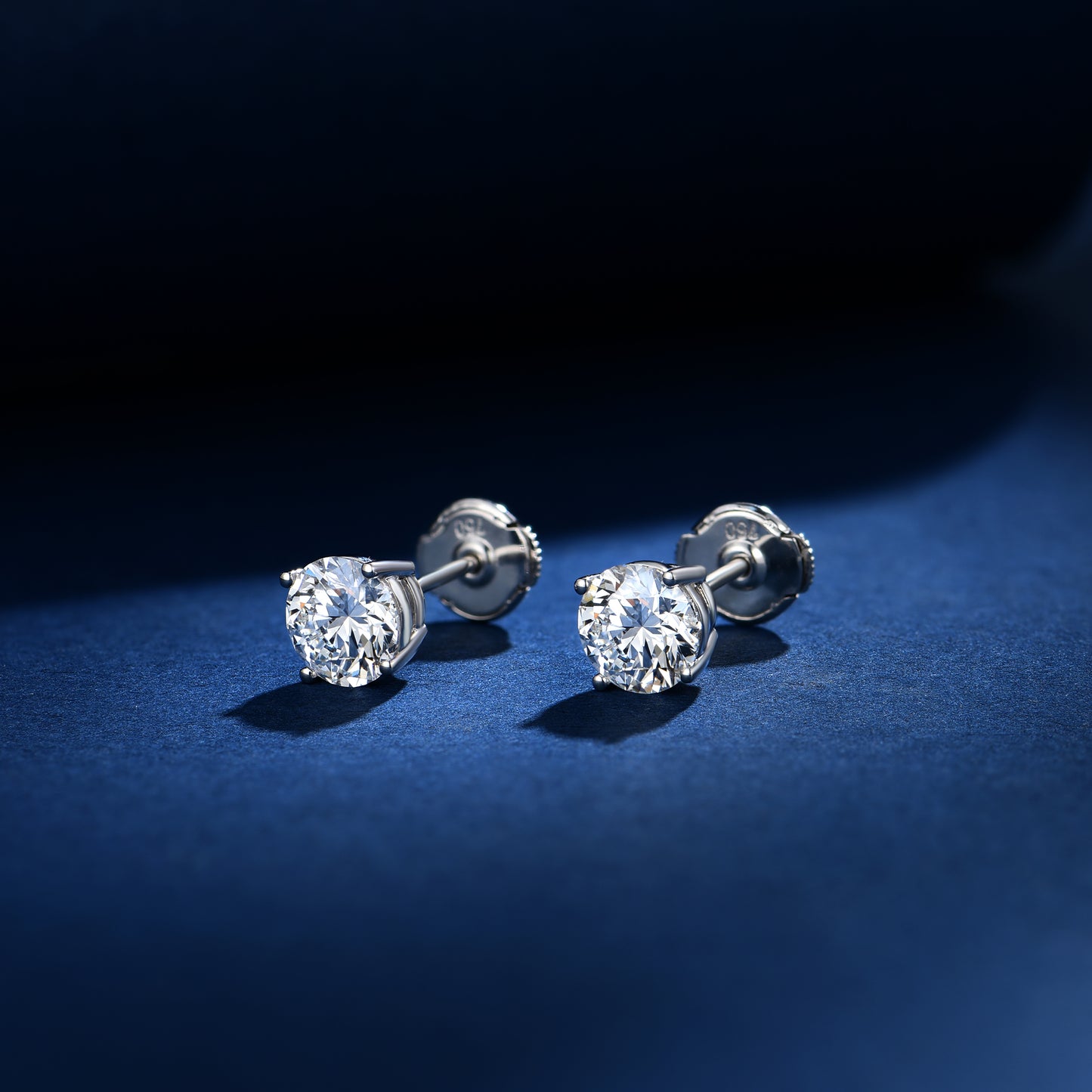 PureVivid Classic Lab-grown Dimond Studs 1.00CT each D/VS1 18K White Gold